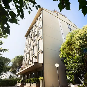 https://corolle.it-tuscanyhotel.com